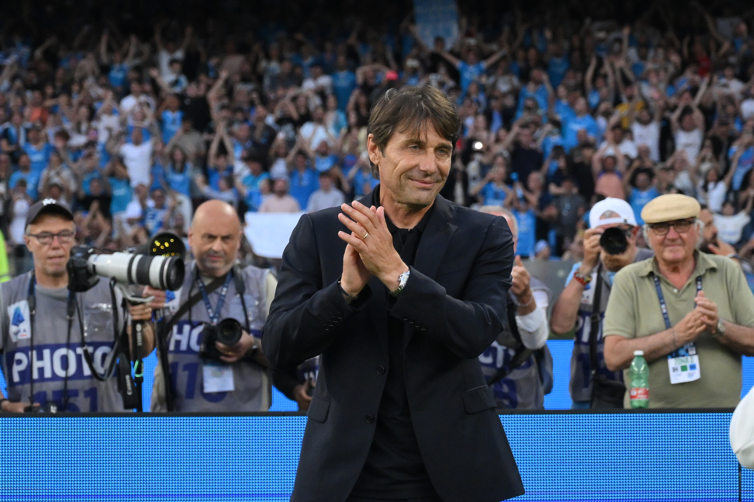conte announces his departure from napoli i wasnt able to bring the squad together scaled