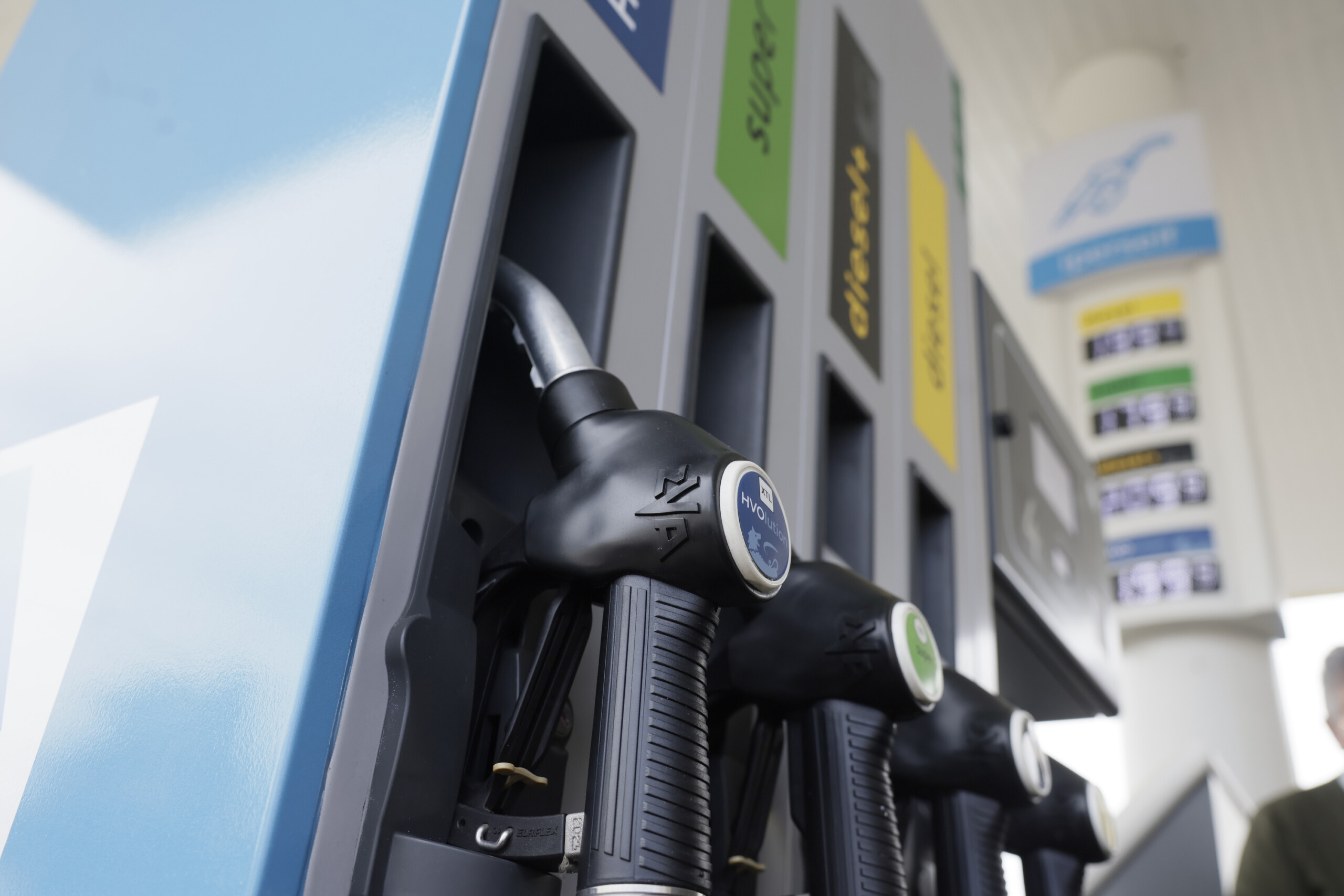 fuel mimit reports average self service petrol price at e1 968 per litre diesel at e2 037 scaled
