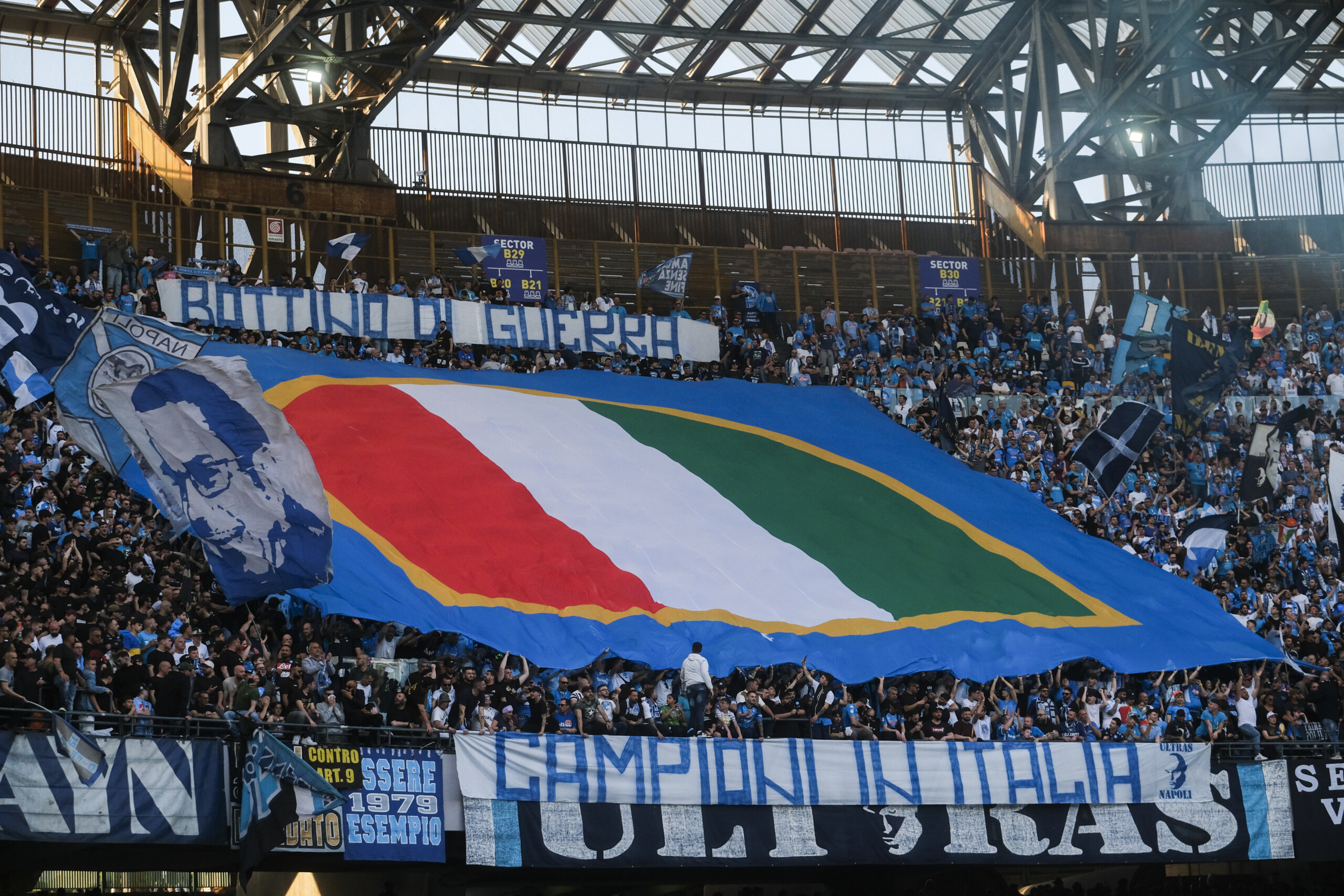 media us consortium has offered e2bn to buy napoli scaled