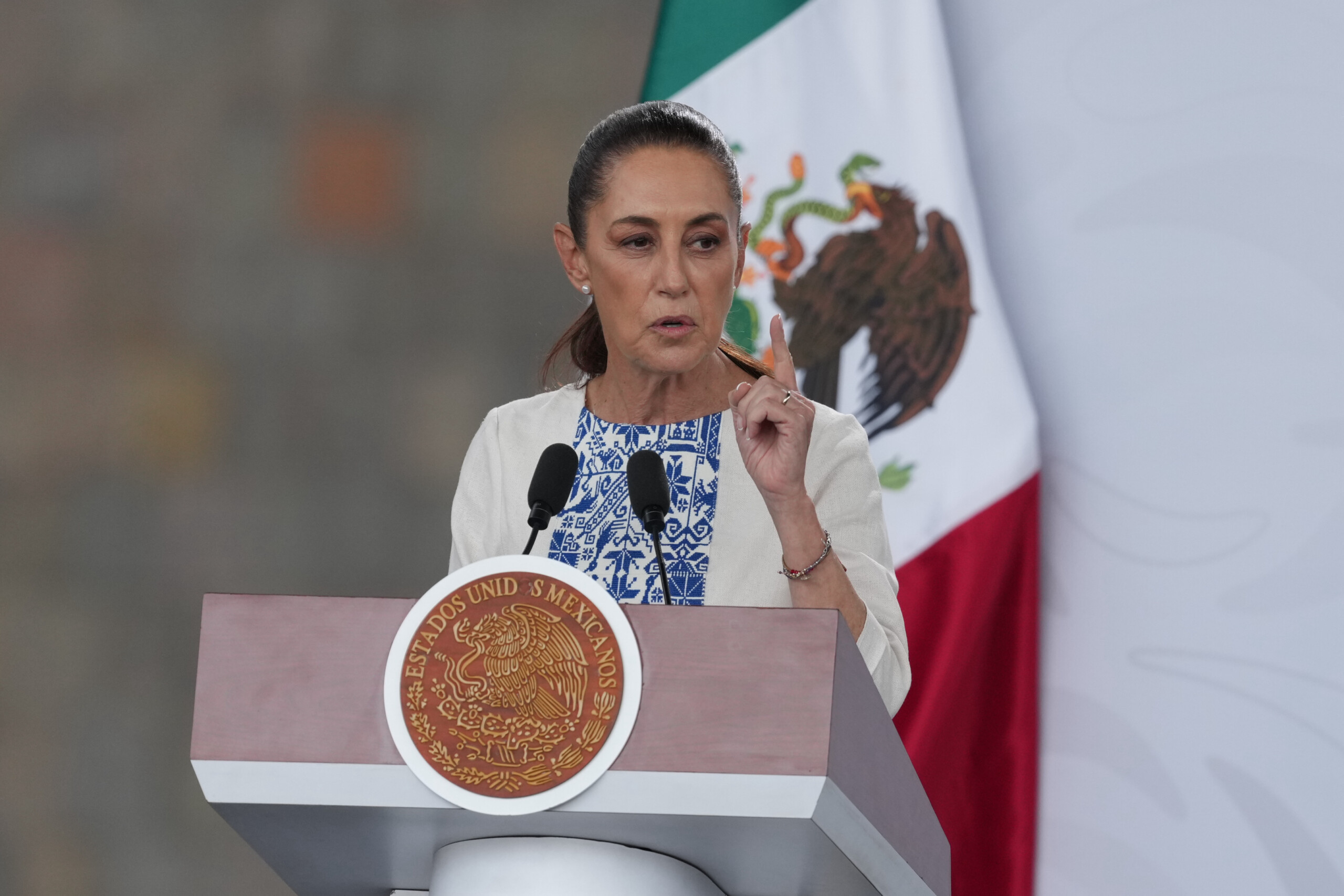 2026 world cup mexican president no problem hosting the iranian national team scaled