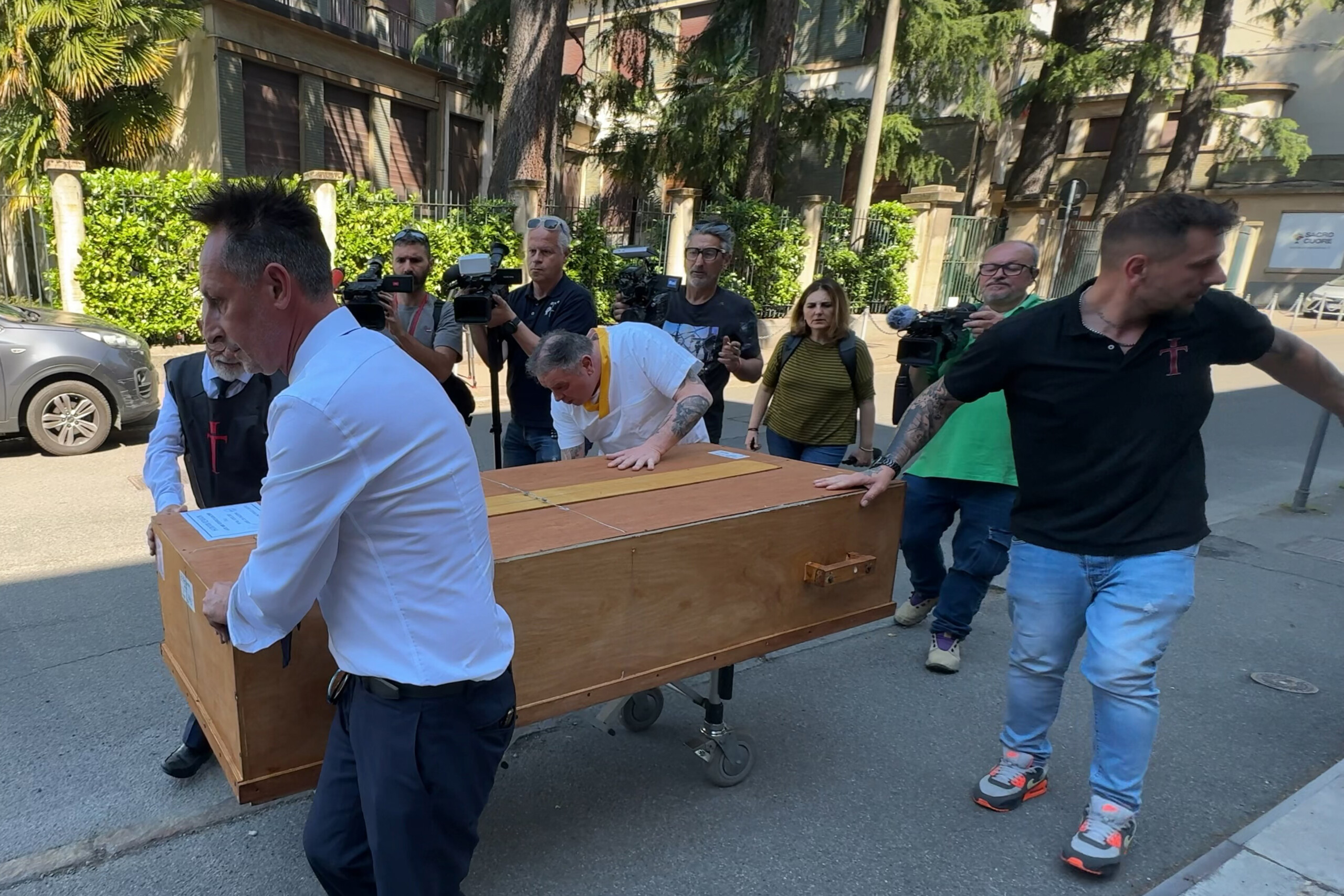 Maldives: autopsies performed on Gualtieri and Benedetti, suspected asphyxia 1 maldives autopsies performed on gualtieri and benedetti suspected asphyxia scaled