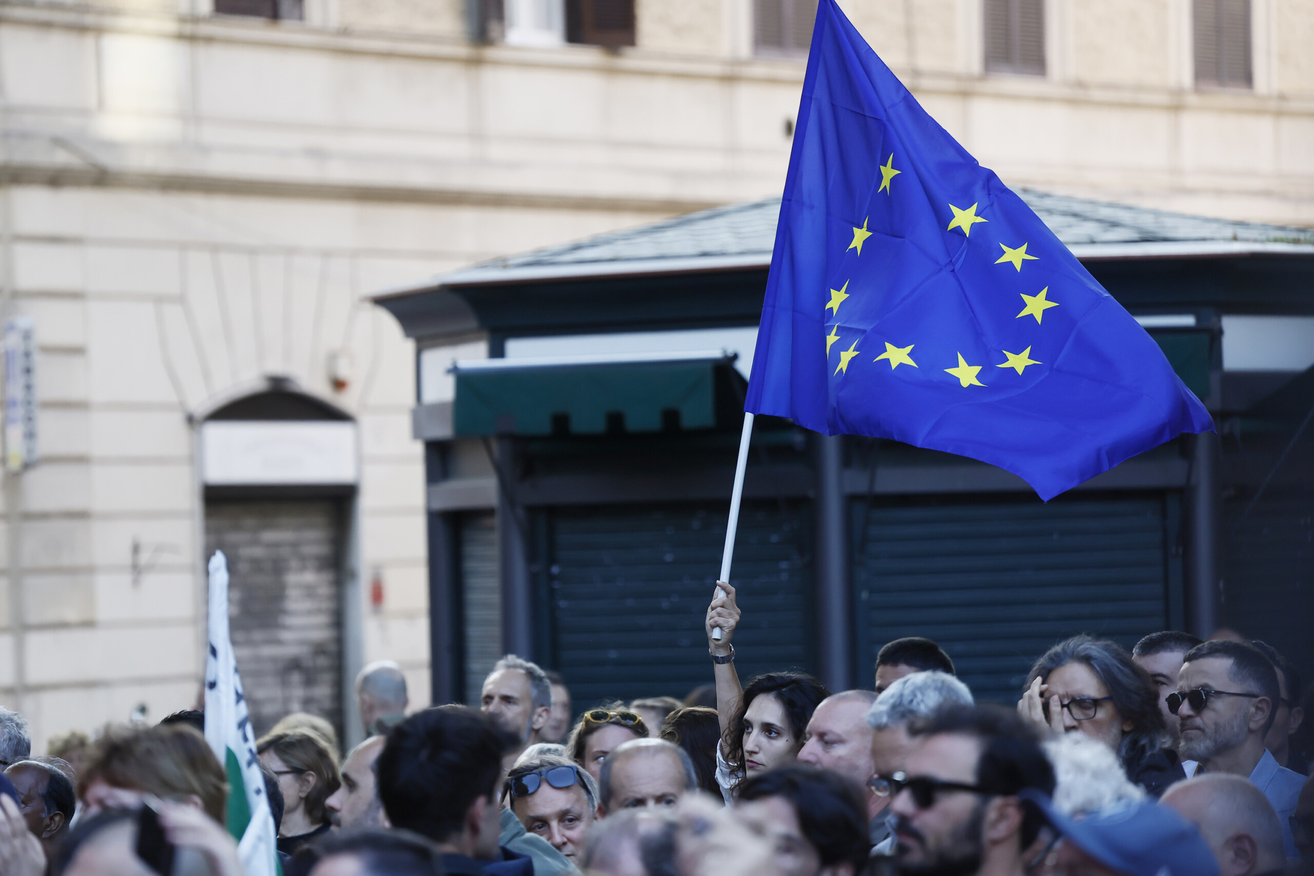 energy eu regions cohesion funds are not an emergency cash machine scaled