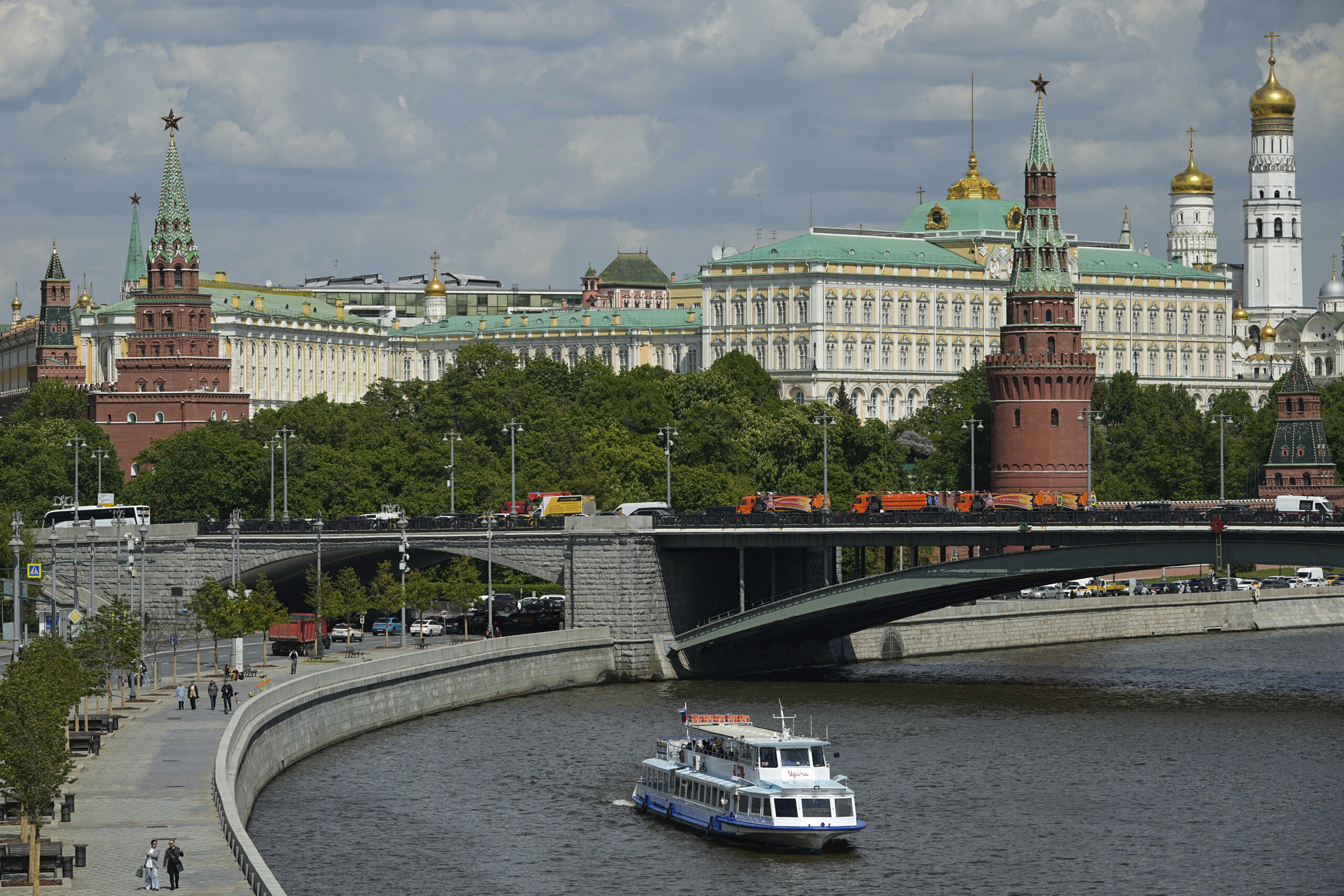 ukraine moscow ready to strike kiev at any moment scaled