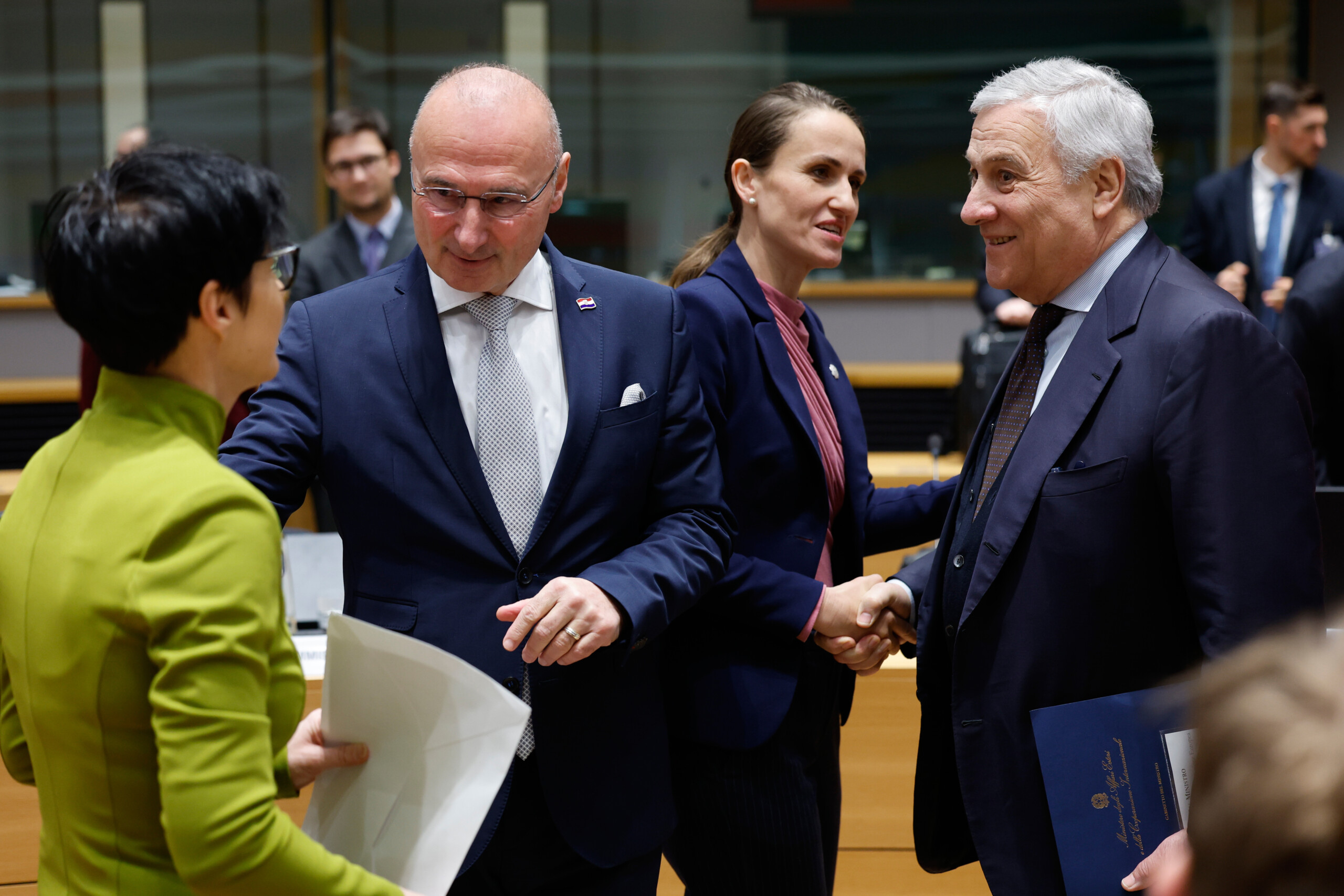 romania tajani we condemn the russian drone incursion moscow must commit to peace scaled