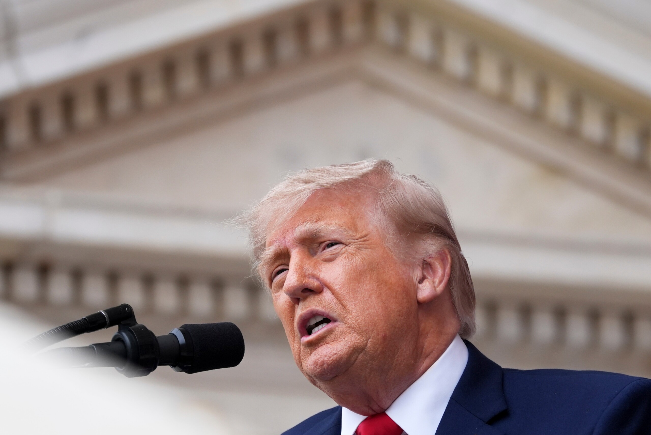 iran trump a great deal or military action but i prefer an agreement scaled