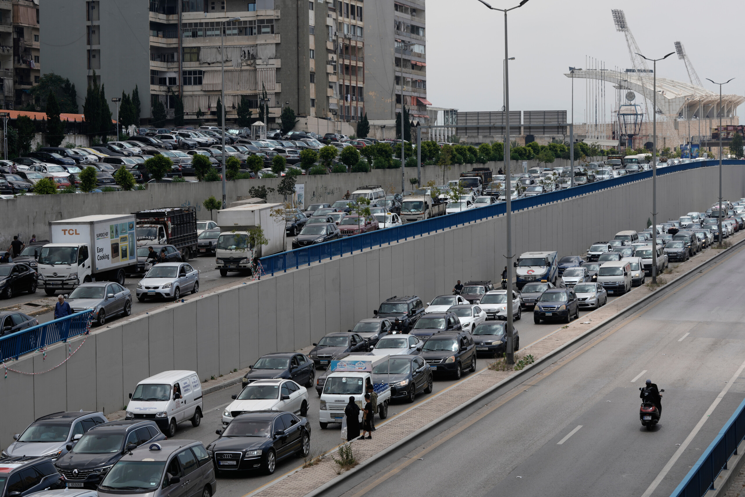 lebanon idf warns evacuate southern beirut suburbs possible attacks scaled