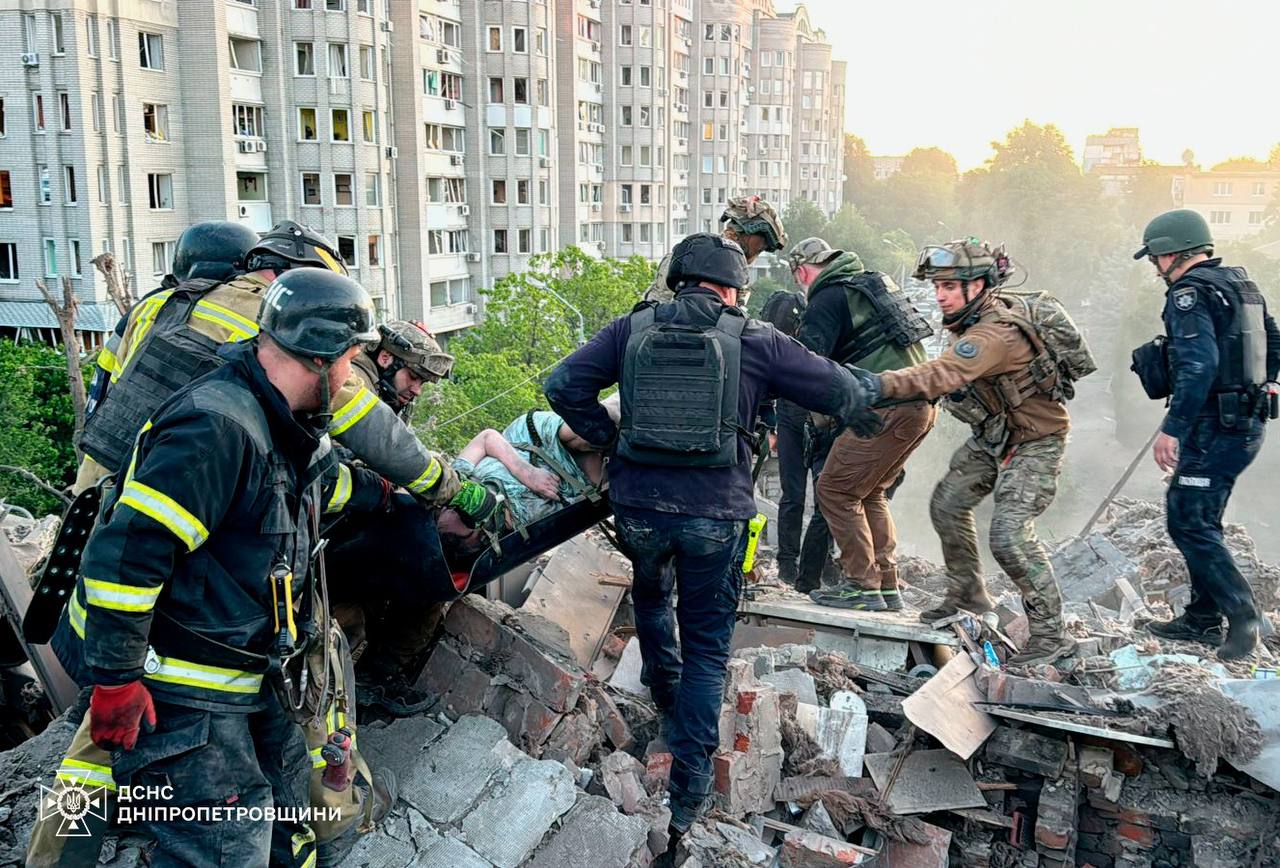 ukraine death toll from russian attacks rises to 22 16 in dnipro and 6 in kyiv