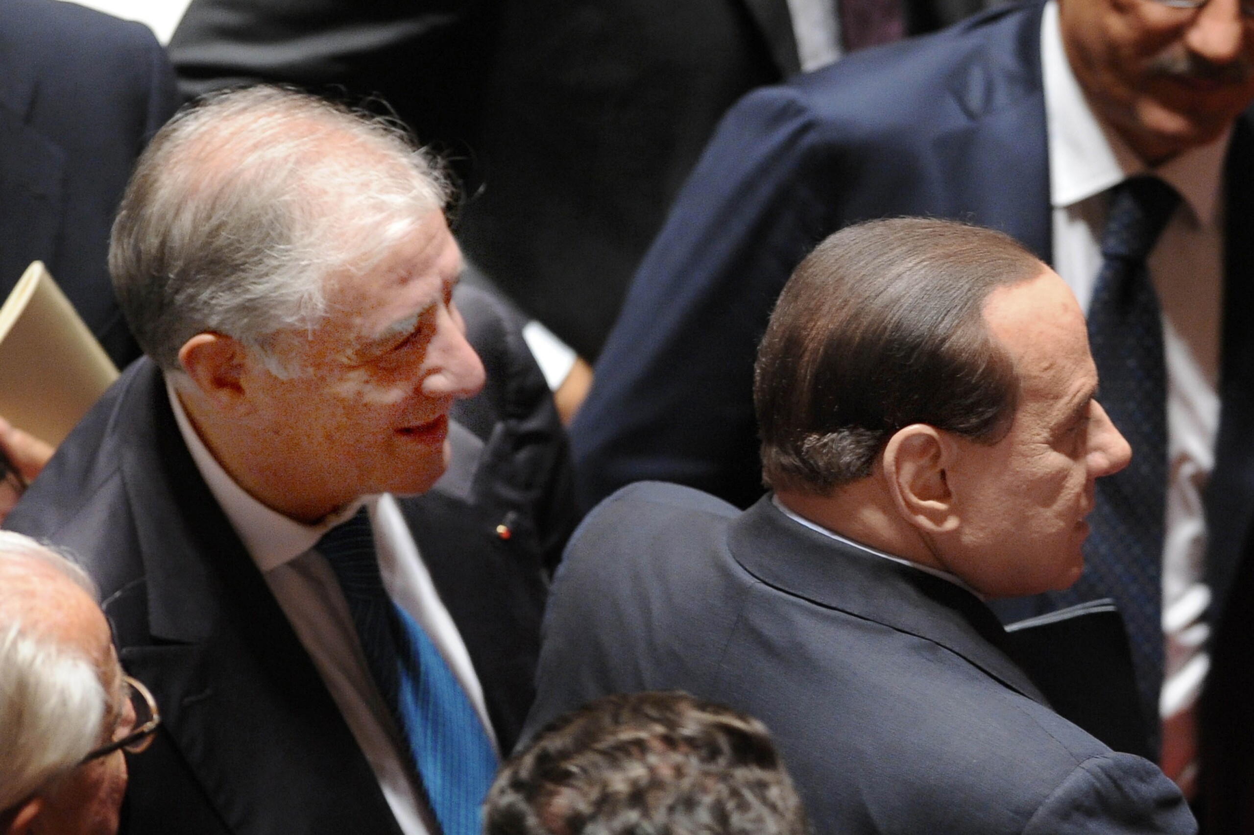mafia charges against dellutri and berlusconi over the instigators of the 1993 94 bombings have been dropped scaled