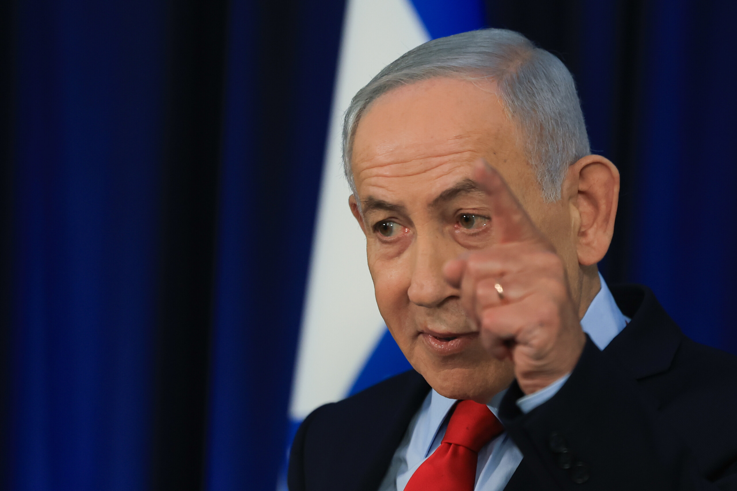 lebanon media reports suggest netanyahu did not submit the ceasefire for approval to the security cabinet scaled