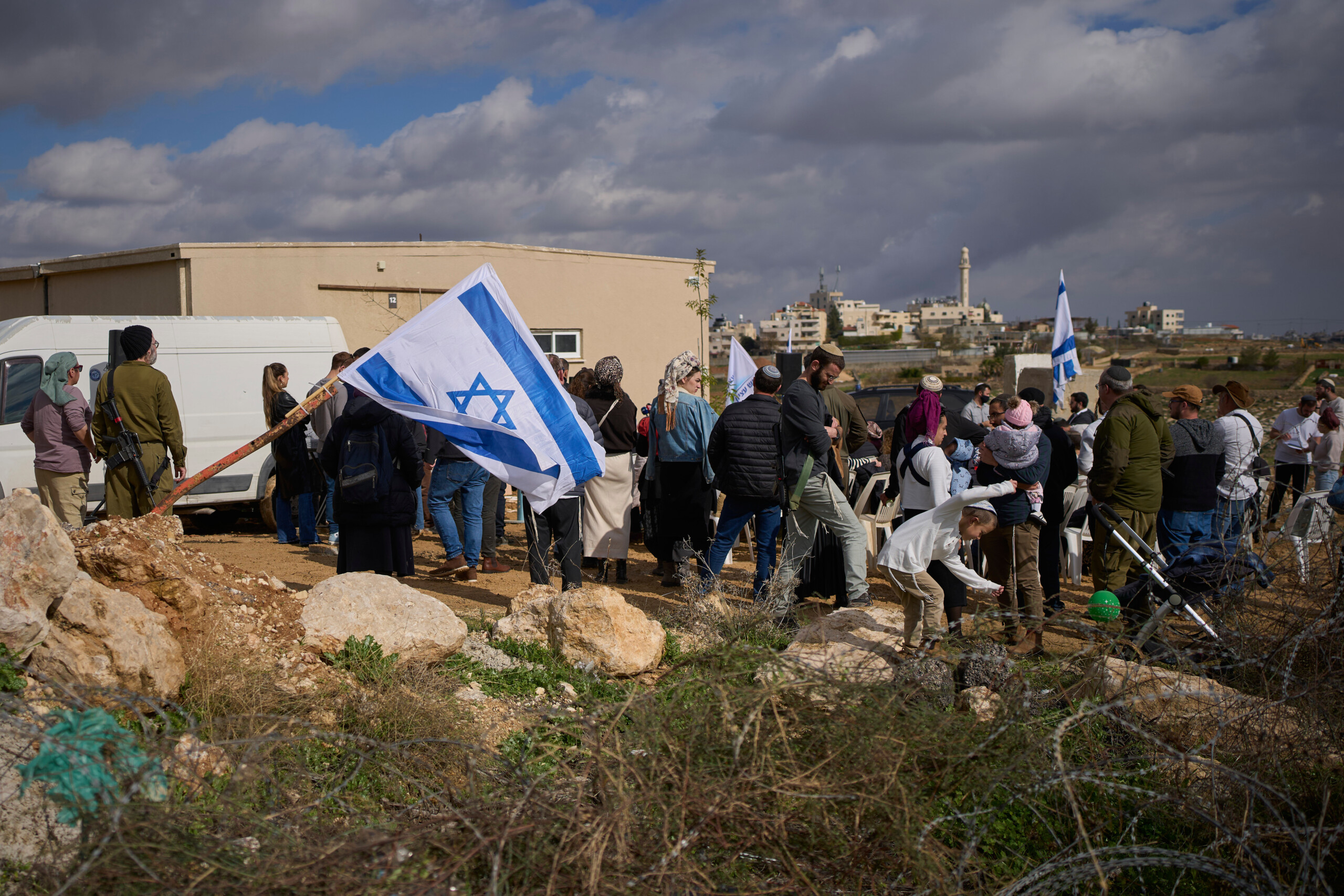 west bank 9 injured in attack by israeli settlers south of nablus scaled