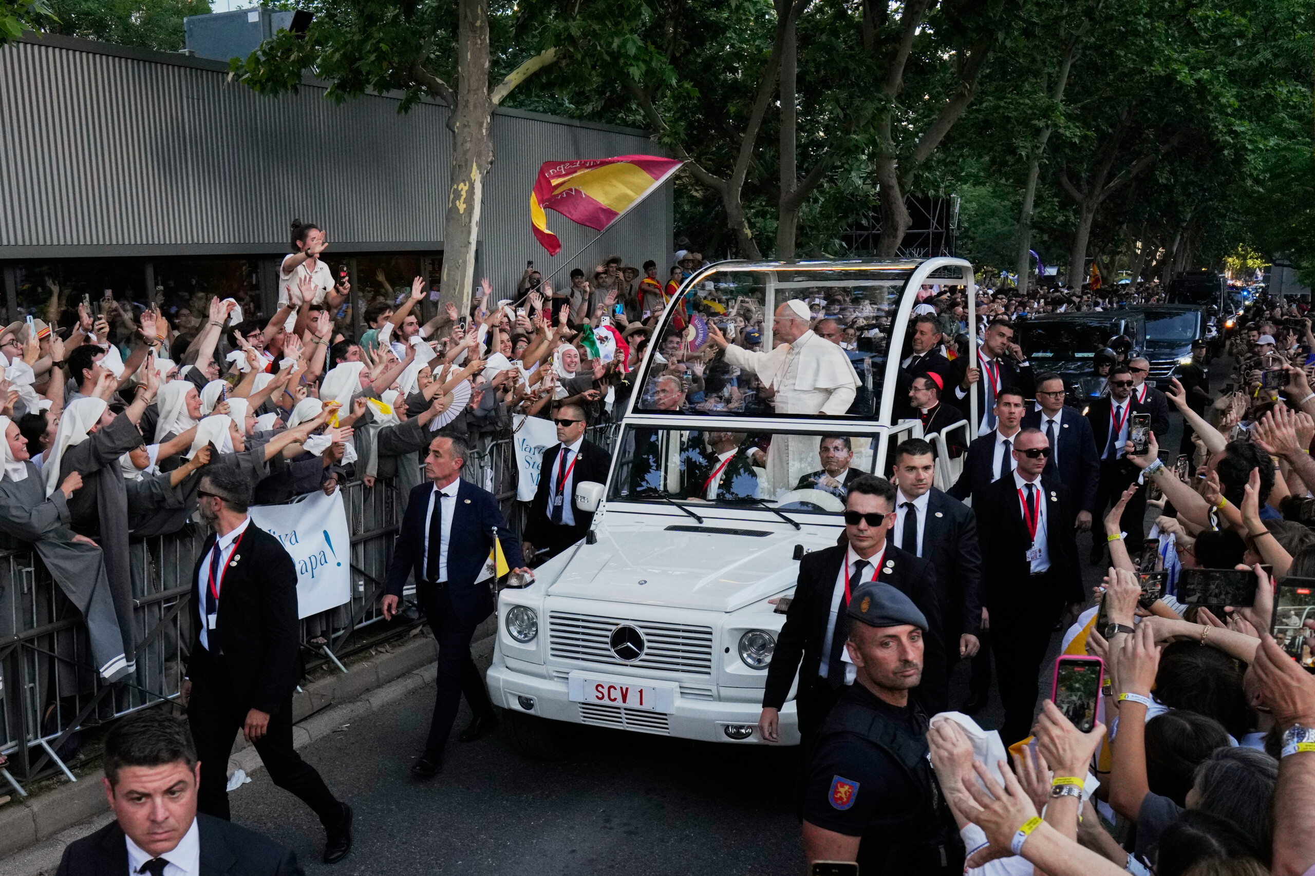 spain thousands gather in madrid for the popes open air mass scaled