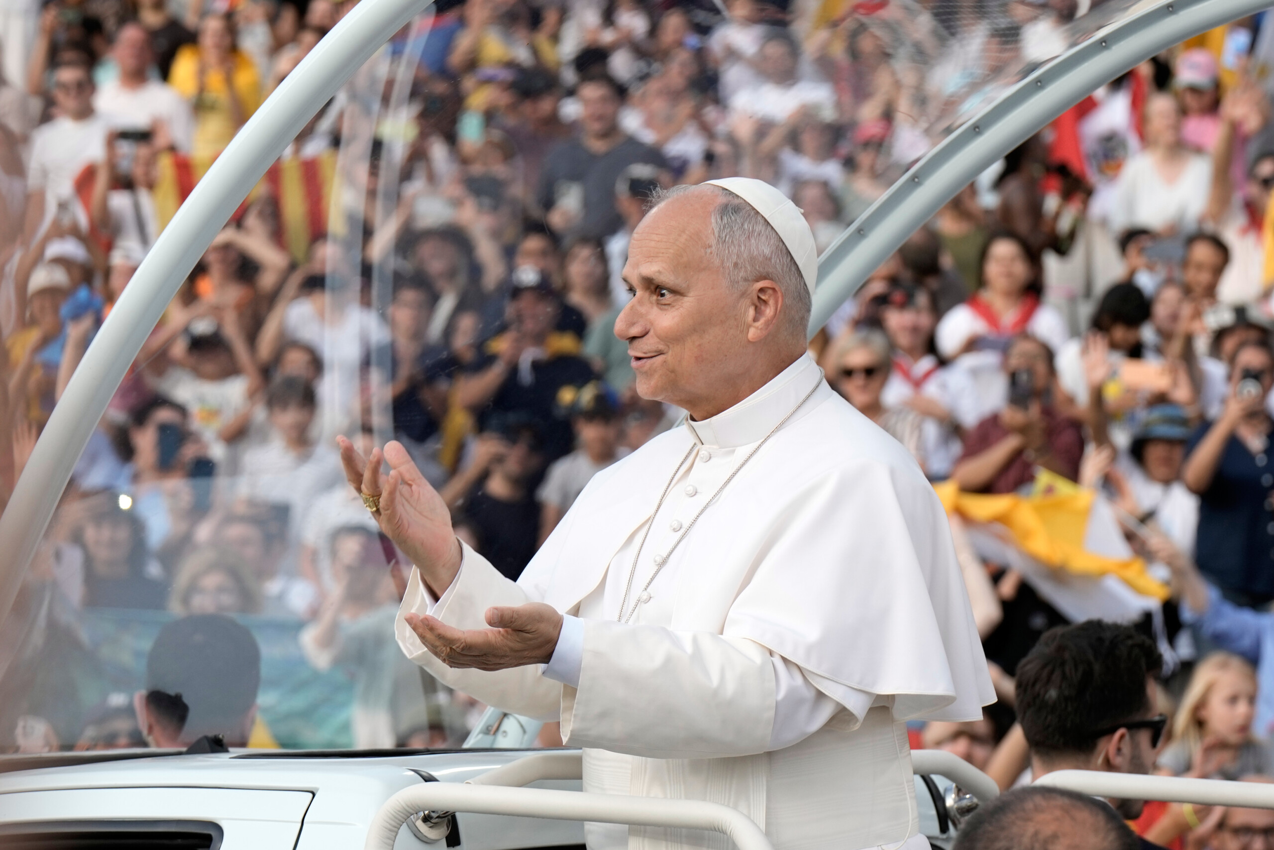 pope everyone is called to confront violence against women scaled