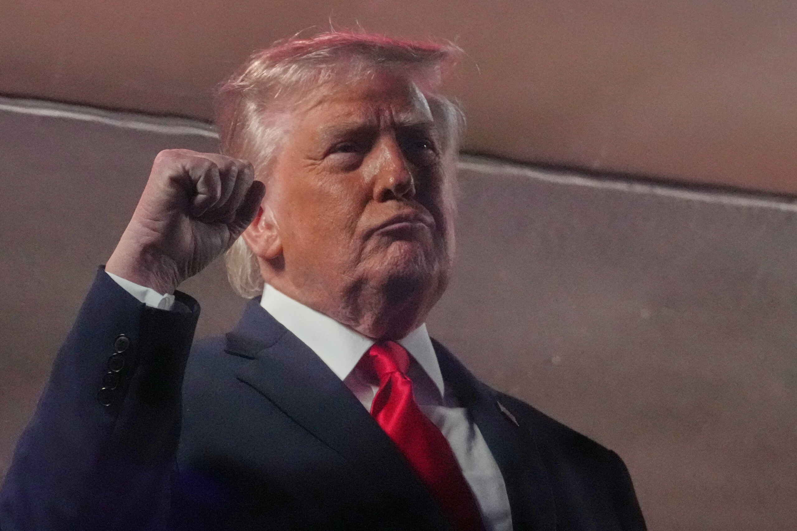 iran trump close to ordering new strikes scaled