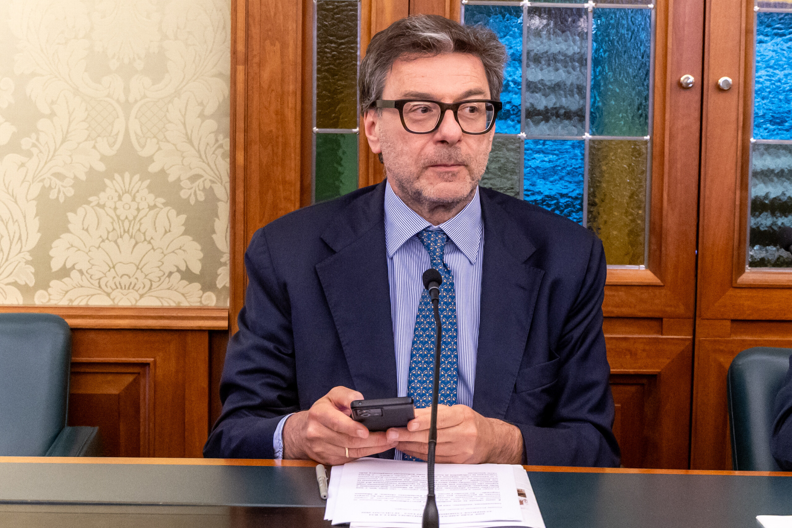 MPS, Giorgetti: ‘We must divest from all banks; we will assess who offers us the most’ 1 mps giorgetti we must divest from all banks we will assess who offers us the most scaled