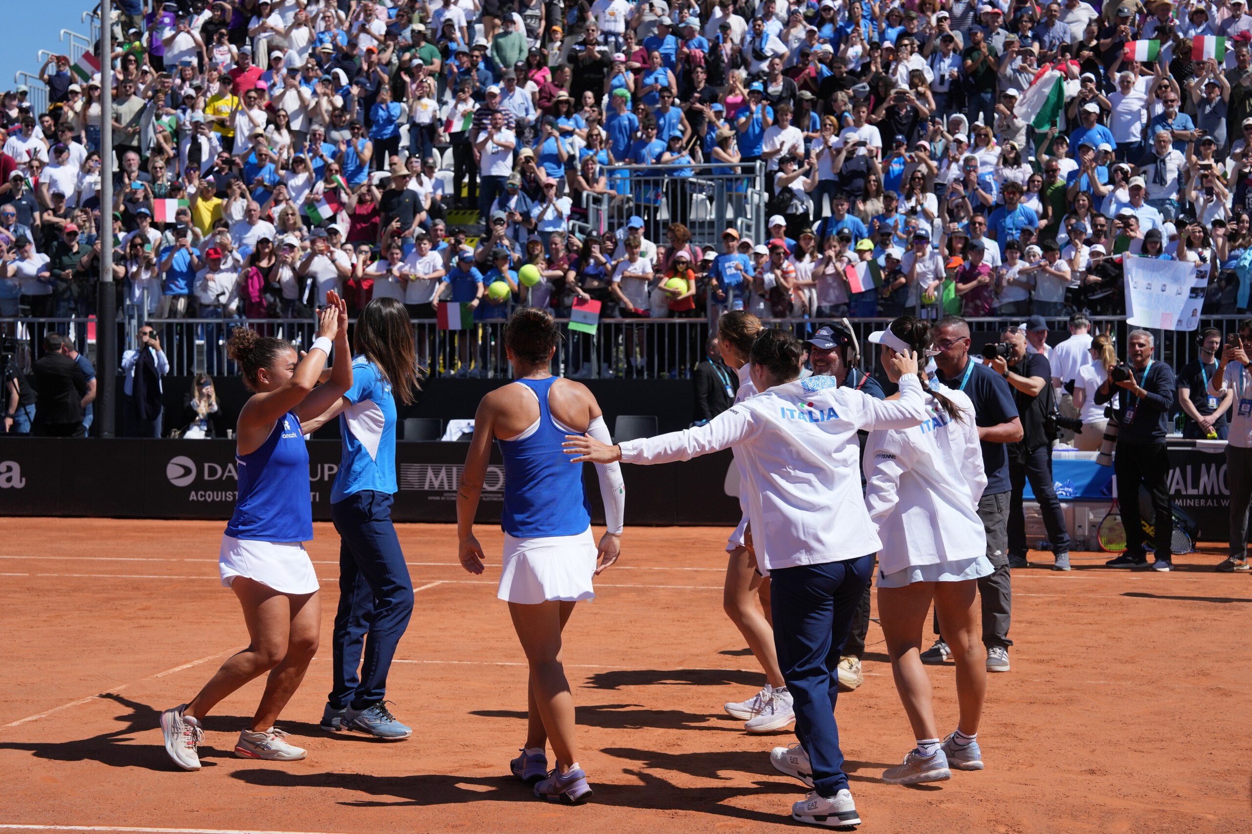 tennis bjk cup finals italy opens against china scaled