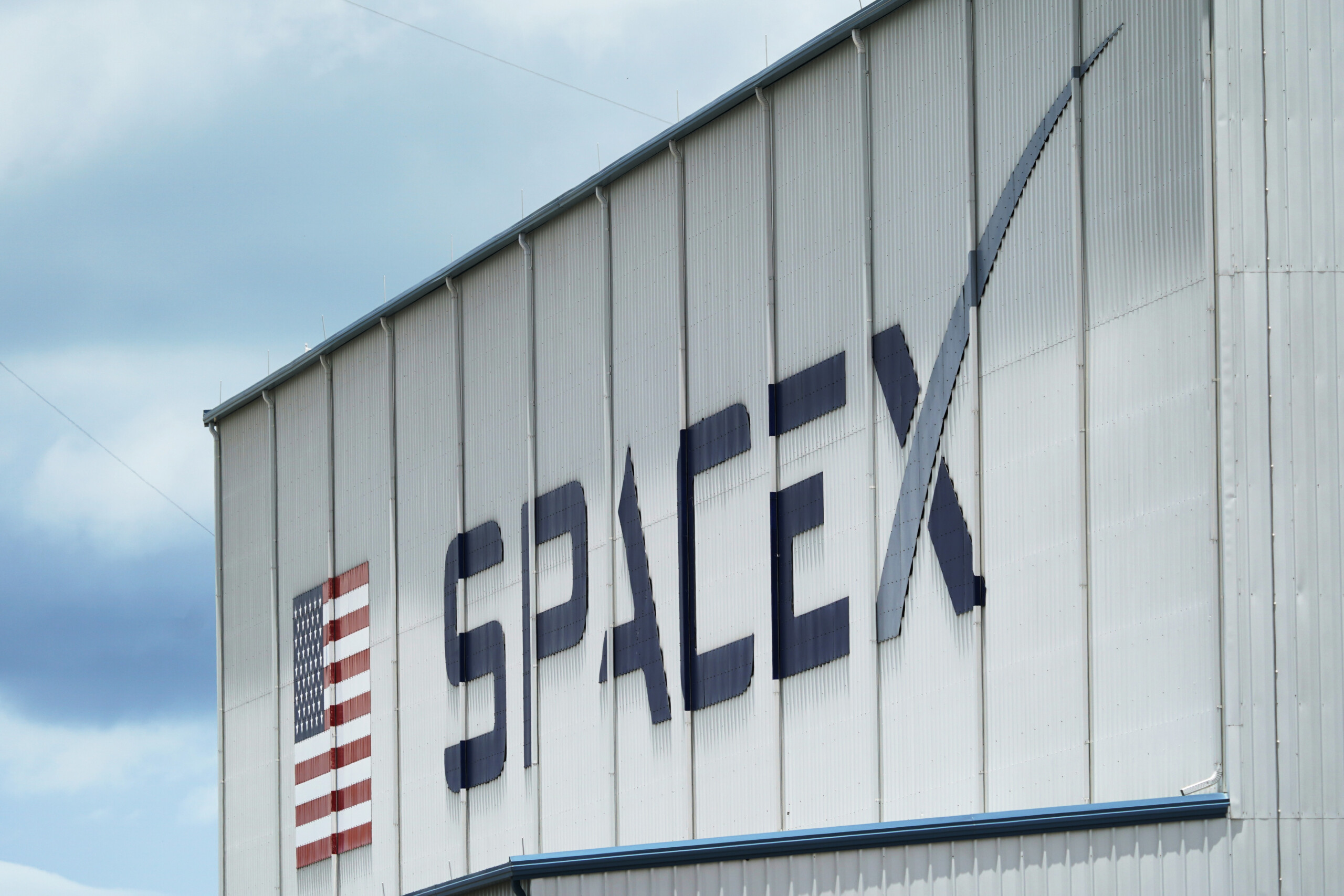 us spacex set for wall street debut musk aims to raise 75 billion scaled