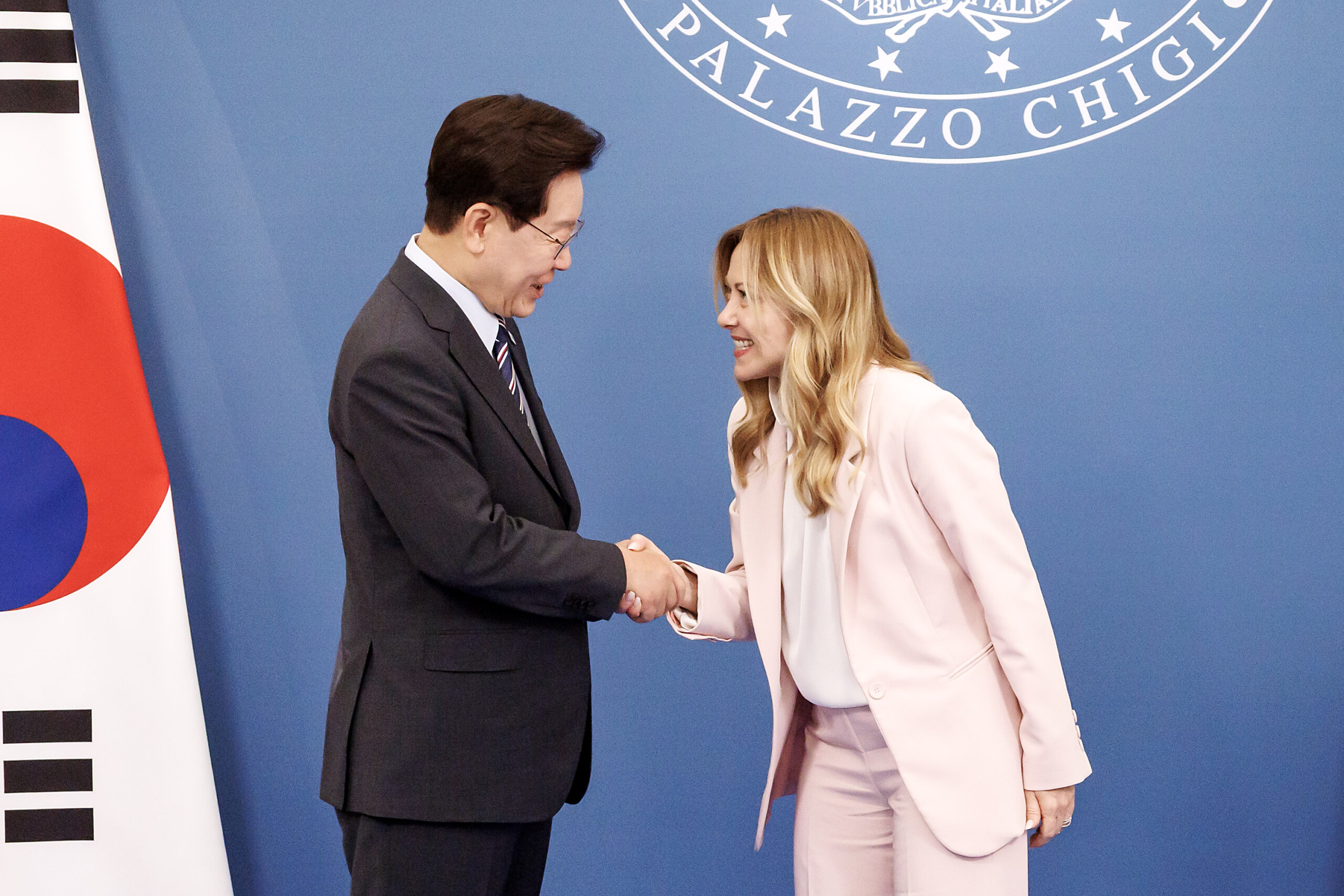 iran meloni meets lee agreement on efforts to reopen the strait of hormuz scaled