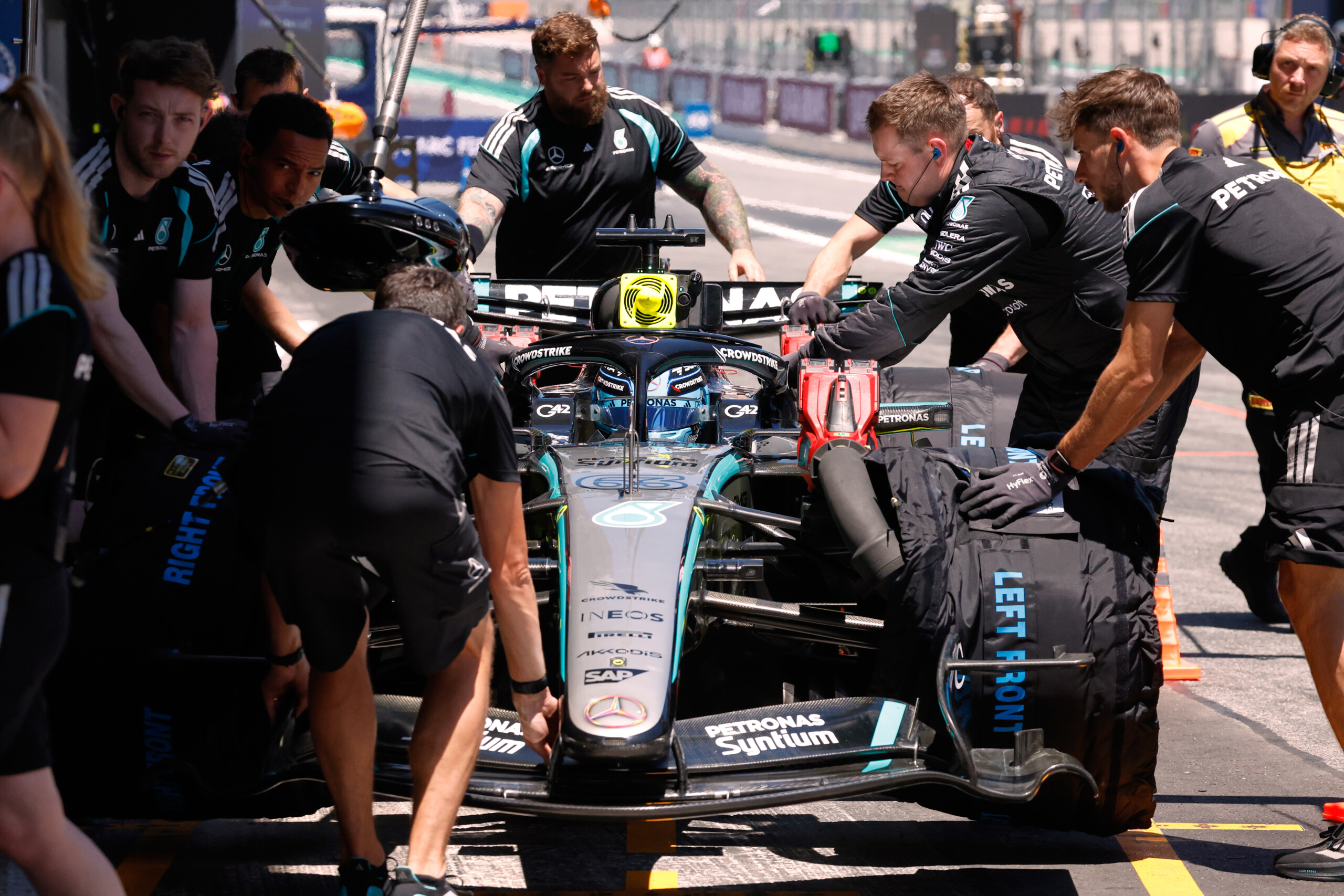 barcelona grand prix russell takes pole ahead of hamilton with antonelli third scaled