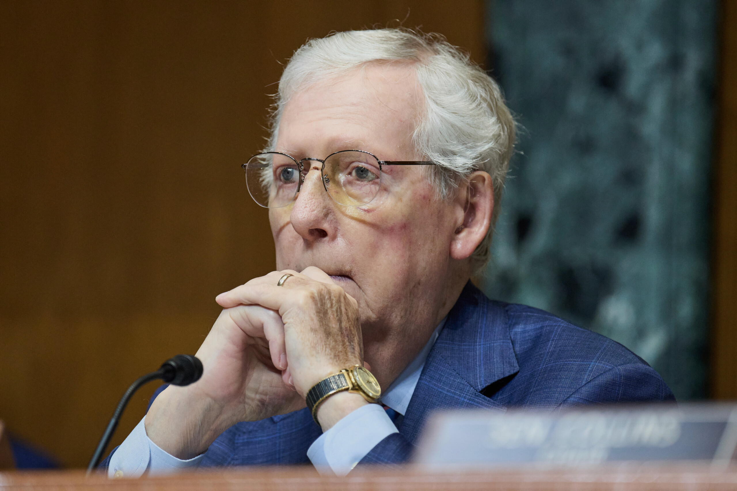 us republican senator mitch mcconnell has been admitted to hospital scaled